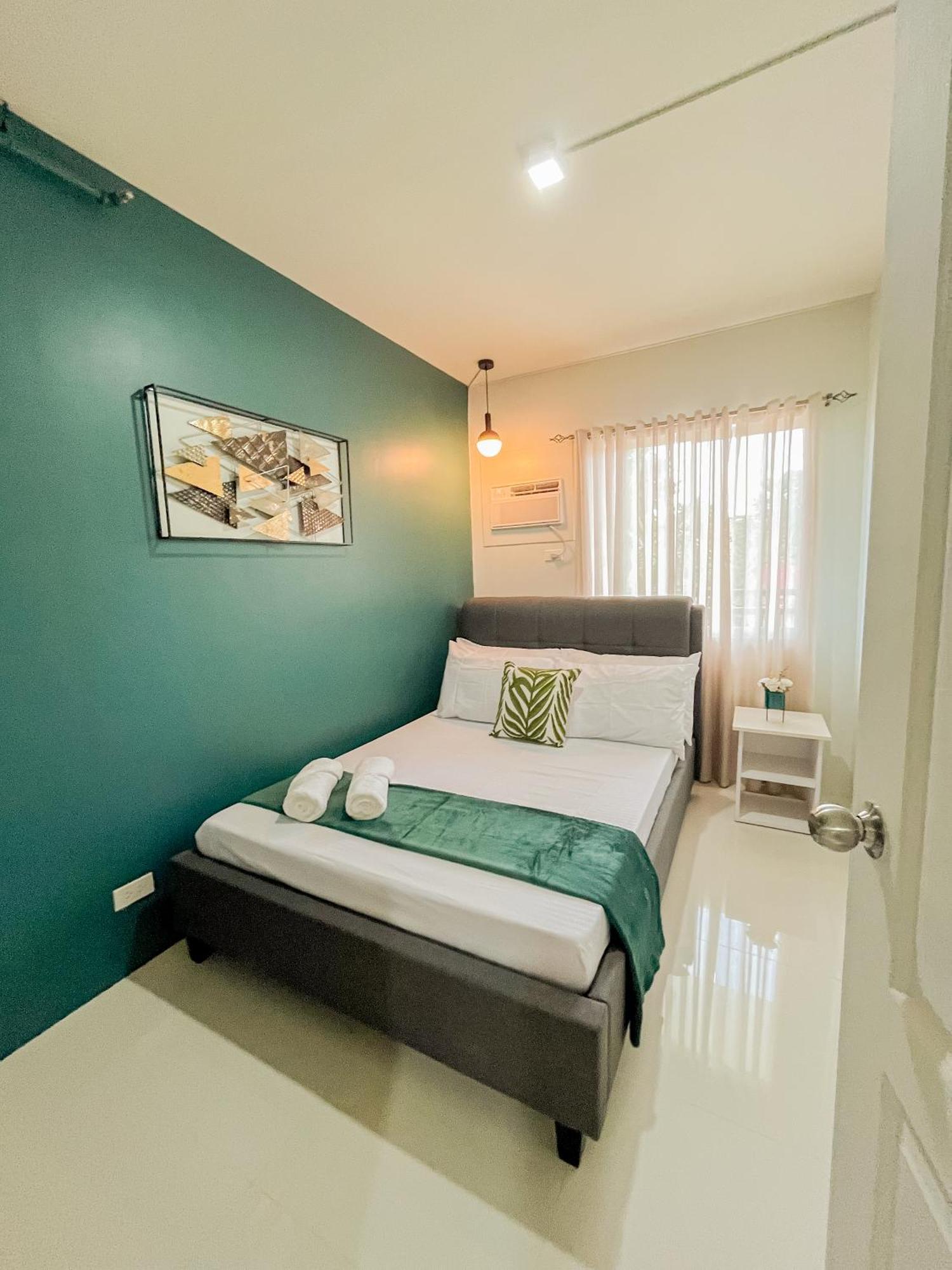 2 Bedroom And Studio Apartments With Private Pool And Gym In Vista Manors Verdant Puerto Princesa Exterior foto